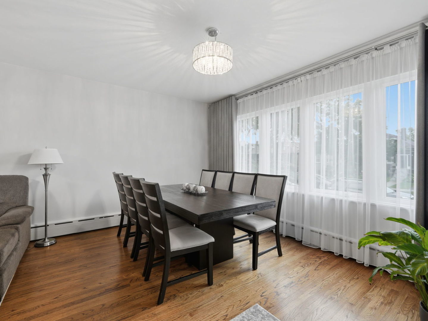 3110 N 76th Court