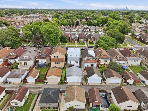 Tiny photo for 3110 N 76th Court, Elmwood Park, IL 60707 (MLS # 12739001)
