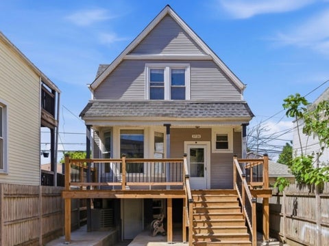 Photo of 3726 W Mclean Avenue, Chicago, IL 60647 (MLS # 12778302)