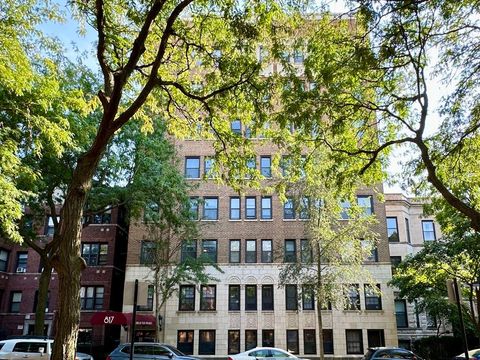 817 W Lakeside Place 311 Chicago IL 60640