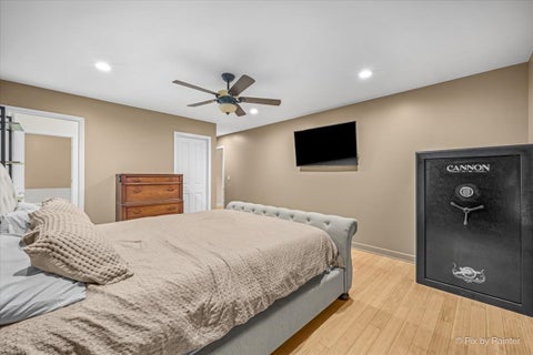 Tiny photo for 148 S Glenbrook Trail, McHenry, IL 60050 (MLS # 12769630)