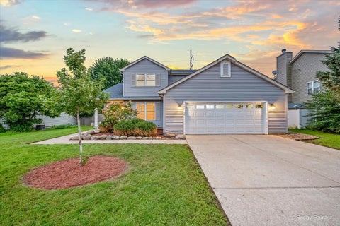 Photo of 148 S Glenbrook Trail, McHenry, IL 60050 (MLS # 12769630)