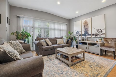 Tiny photo for 5134 N Mission Drive, Norridge, IL 60706 (MLS # 12331324)