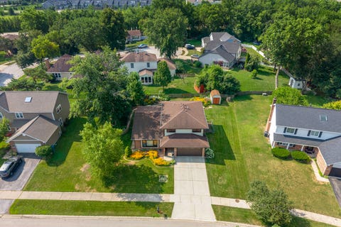 Tiny photo for 345 Mayfair Drive, Aurora, IL 60504 (MLS # 12715054)