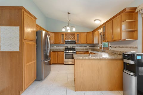 Tiny photo for 345 Mayfair Drive, Aurora, IL 60504 (MLS # 12715054)