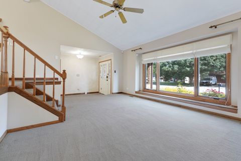 Tiny photo for 345 Mayfair Drive, Aurora, IL 60504 (MLS # 12715054)
