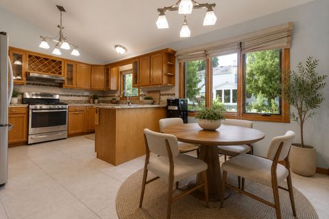 Tiny photo for 345 Mayfair Drive, Aurora, IL 60504 (MLS # 12715054)