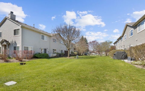 Tiny photo for 335 Thornwood Way #D, South Elgin, IL 60177 (MLS # 12787361)
