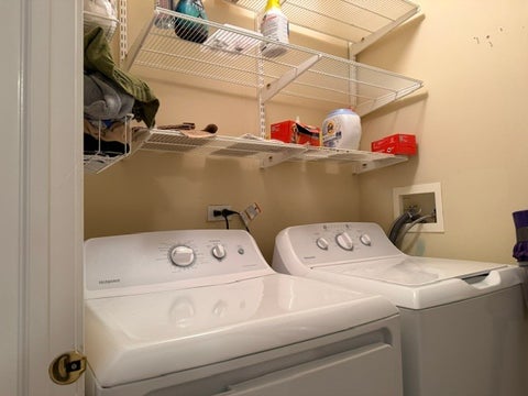 Tiny photo for 335 Thornwood Way #D, South Elgin, IL 60177 (MLS # 12787361)