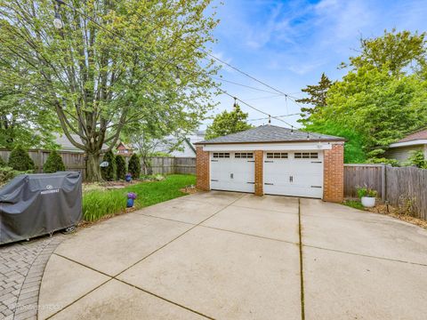 Tiny photo for 712 N Catherine Avenue, La Grange Park, IL 60526 (MLS # 12556128)