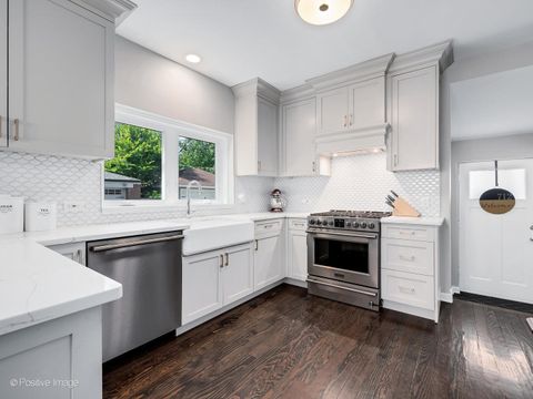 Tiny photo for 712 N Catherine Avenue, La Grange Park, IL 60526 (MLS # 12556128)