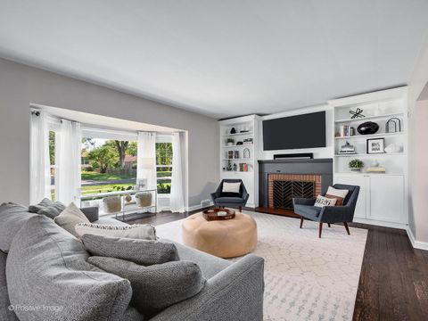 Tiny photo for 712 N Catherine Avenue, La Grange Park, IL 60526 (MLS # 12556128)