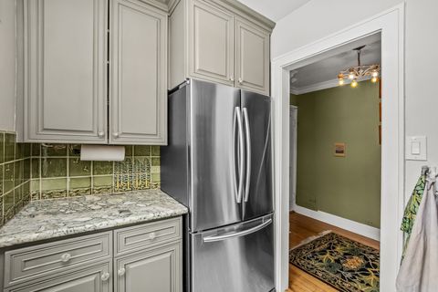 Tiny photo for 1519 Hinman Avenue #4C, Evanston, IL 60201 (MLS # 12592340)