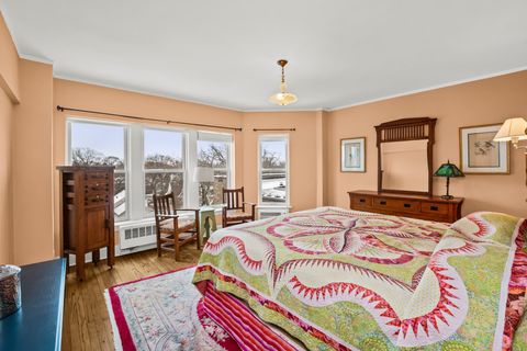 Tiny photo for 1519 Hinman Avenue #4C, Evanston, IL 60201 (MLS # 12592340)