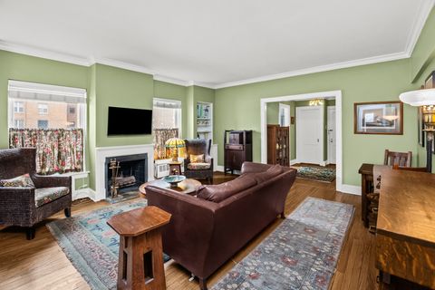 Tiny photo for 1519 Hinman Avenue #4C, Evanston, IL 60201 (MLS # 12592340)
