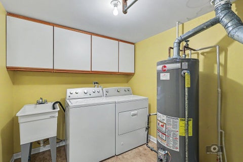 Tiny photo for 11657 S Matterhorn Circle #102, Palos Park, IL 60464 (MLS # 12753928)
