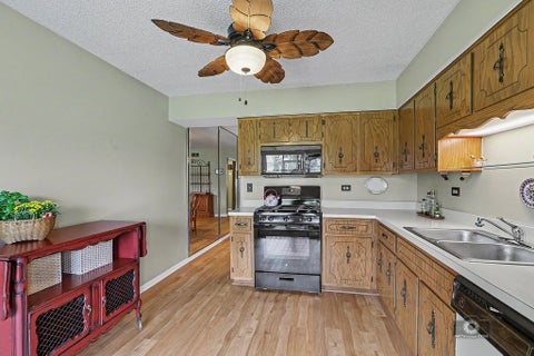 Tiny photo for 11657 S Matterhorn Circle #102, Palos Park, IL 60464 (MLS # 12753928)