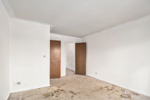 Tiny photo for 10 Oak Creek Drive #1020, Buffalo Grove, IL 60089 (MLS # 12532099)