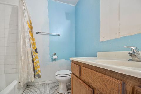 Tiny photo for 10 Oak Creek Drive #1020, Buffalo Grove, IL 60089 (MLS # 12532099)