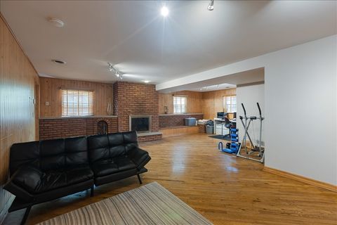Tiny photo for 33 Half Day Road, Lincolnshire, IL 60069 (MLS # 12632396)