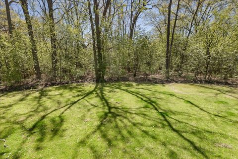 Tiny photo for 33 Half Day Road, Lincolnshire, IL 60069 (MLS # 12632396)