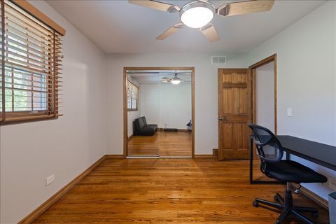 Tiny photo for 33 Half Day Road, Lincolnshire, IL 60069 (MLS # 12632396)