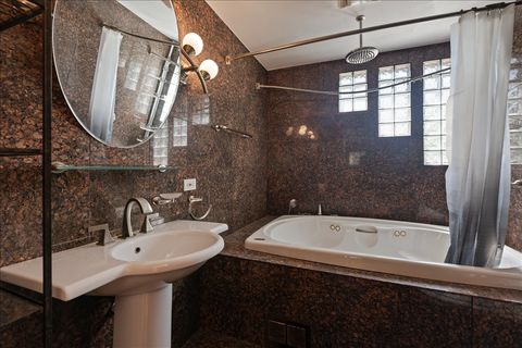 Tiny photo for 33 Half Day Road, Lincolnshire, IL 60069 (MLS # 12632396)