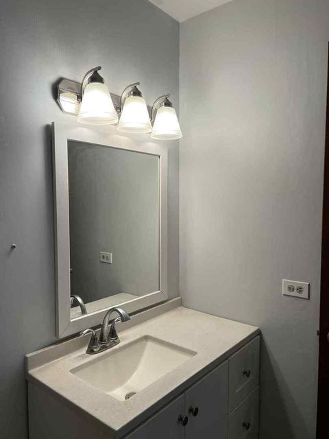 Tiny photo for 208 Shorewood Drive #3-2C, Glendale Heights, IL 60139 (MLS # 12516389)