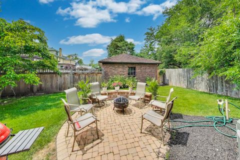 Tiny photo for 1206 Lathrop Avenue, River Forest, IL 60305 (MLS # 12502924)