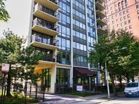 6701 S Crandon Avenue 8B Chicago IL 60649