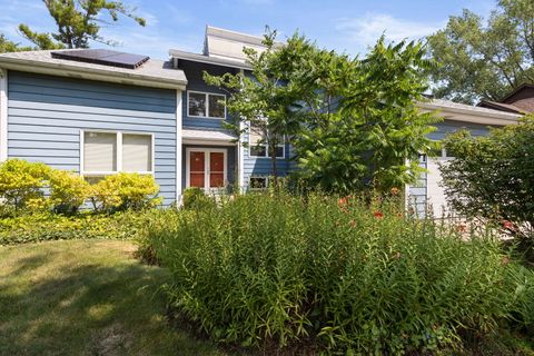 Tiny photo for 3007 Monterey Drive, Flossmoor, IL 60422 (MLS # 12500519)