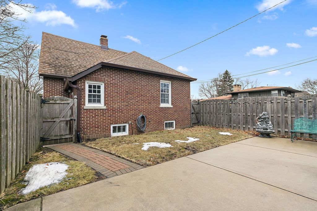 listing image 27