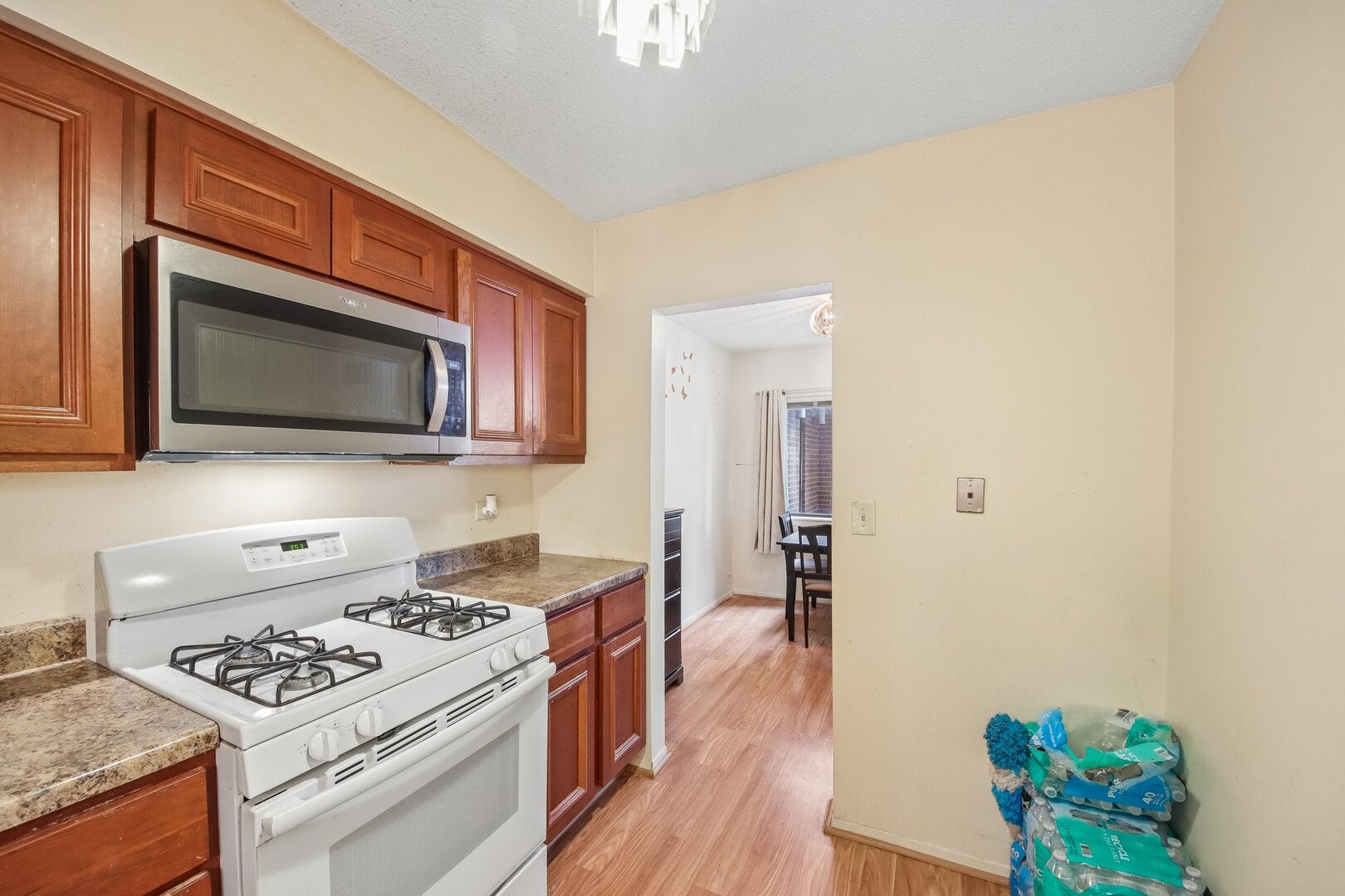 5500 Lincoln Avenue 107
