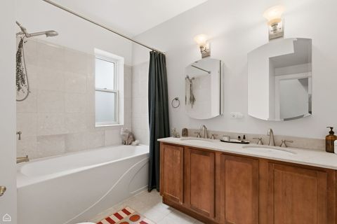Tiny photo for 2200 W Winona Avenue #2, Chicago, IL 60625 (MLS # 12582050)