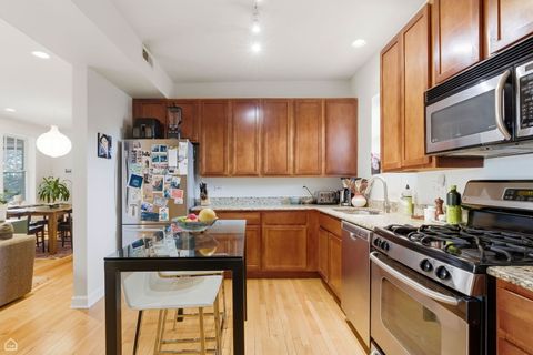 Tiny photo for 2200 W Winona Avenue #2, Chicago, IL 60625 (MLS # 12582050)