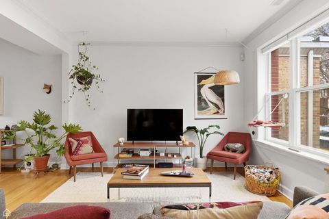 Tiny photo for 2200 W Winona Avenue #2, Chicago, IL 60625 (MLS # 12582050)