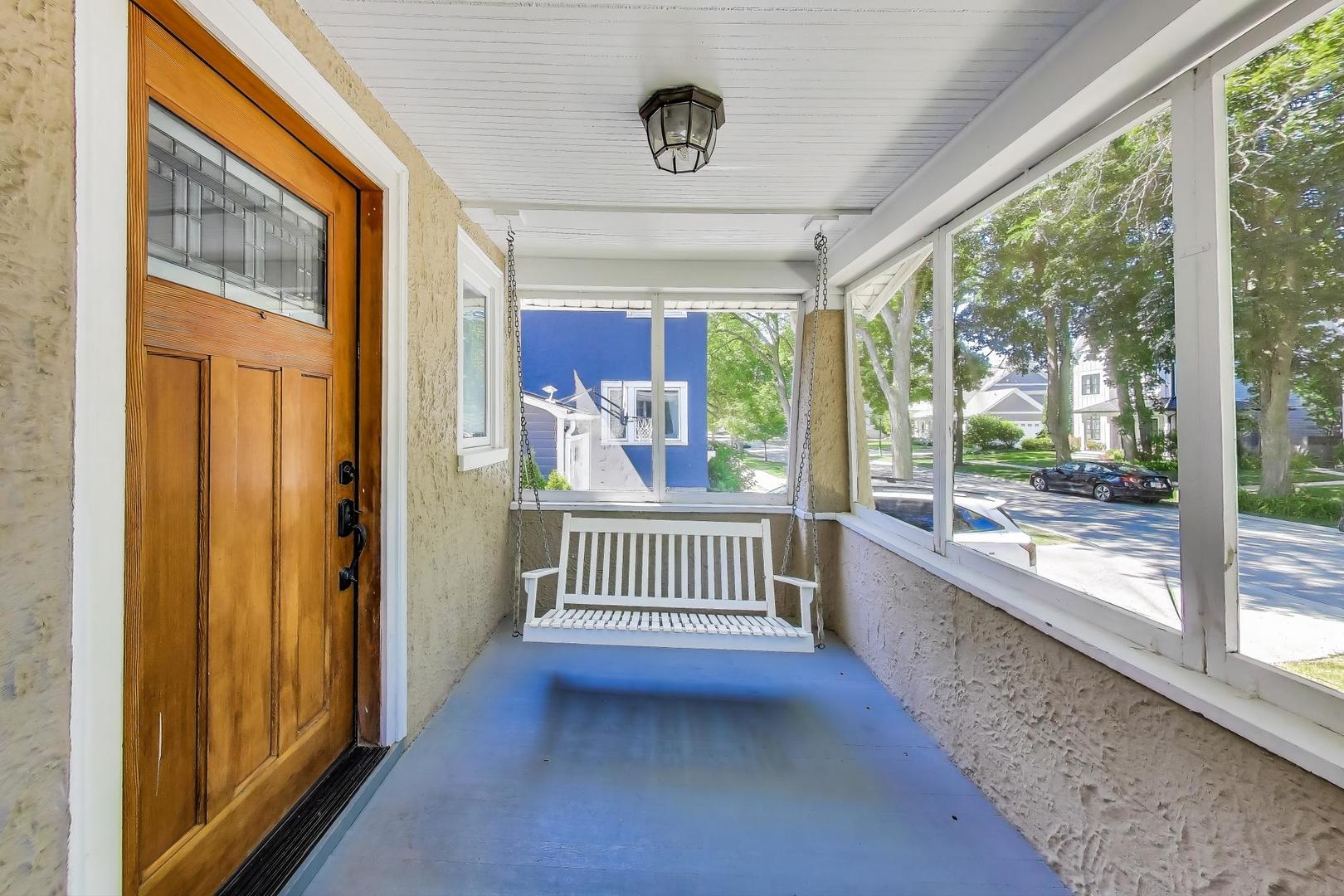 411 Prairie Avenue
