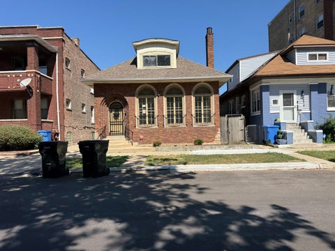 Photo of 2412 E 74th Street, Chicago, IL 60649 (MLS # 12758248)