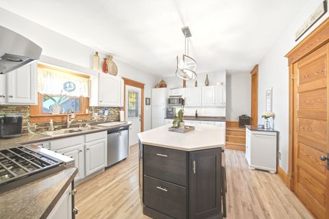 Tiny photo for 507 N Hennepin Avenue, Dixon, IL 61021 (MLS # 12508216)