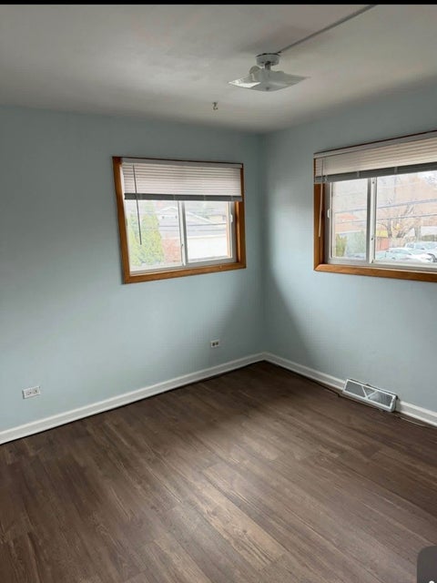 Tiny photo for 160 E Northwest Highway #I, Des Plaines, IL 60016 (MLS # 12708475)