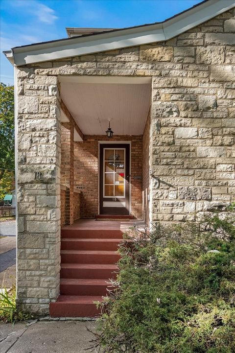 Tiny photo for 18 Gale Avenue, River Forest, IL 60305 (MLS # 12505557)