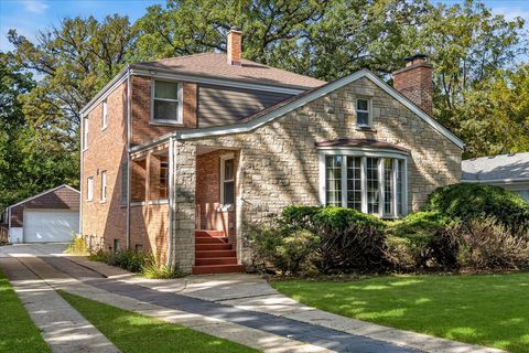 Photo of 18 Gale Avenue, River Forest, IL 60305 (MLS # 12505557)