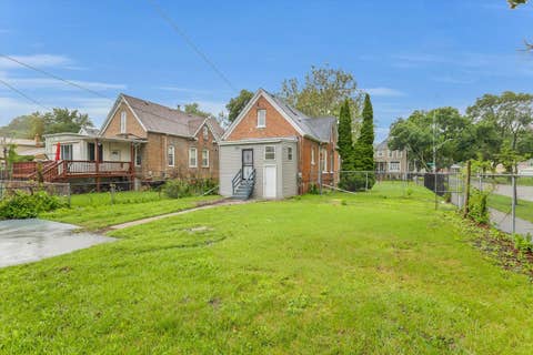 Tiny photo for 8852 S Wallace Street, Chicago, IL 60620 (MLS # 12684068)