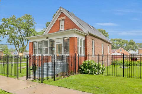 Photo of 8852 S Wallace Street, Chicago, IL 60620 (MLS # 12684068)