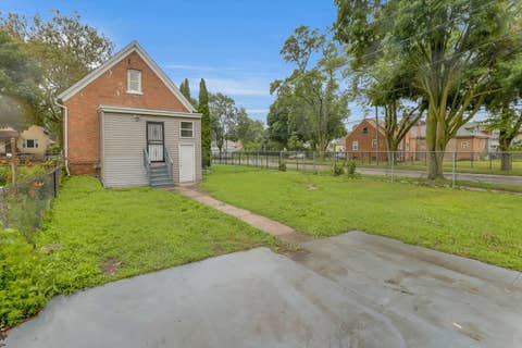 Tiny photo for 8852 S Wallace Street, Chicago, IL 60620 (MLS # 12684068)