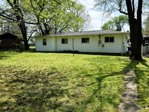 Tiny photo for 1518 E Grand Avenue, Carbondale, IL 62901 (MLS # 12616099)