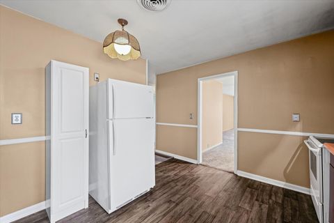 Tiny photo for 524 Gray Drive, Gibson City, IL 60936 (MLS # 12508126)