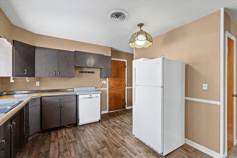 Tiny photo for 524 Gray Drive, Gibson City, IL 60936 (MLS # 12508126)