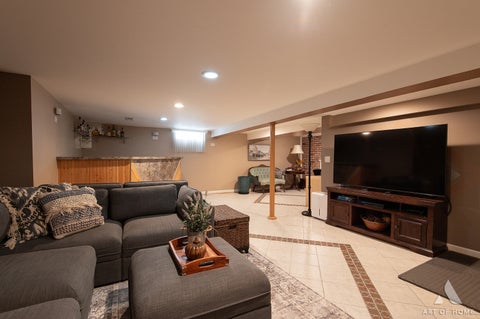 Tiny photo for 9510 Davis Street, Franklin Park, IL 60131 (MLS # 12754288)