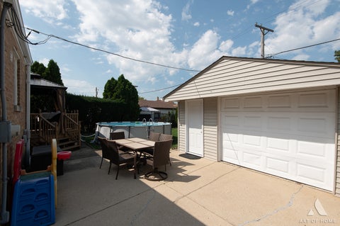 Tiny photo for 9510 Davis Street, Franklin Park, IL 60131 (MLS # 12754288)